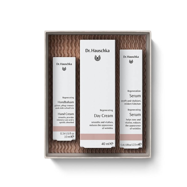 Dr Hauschka Warm Glow Gift Set - Image 2